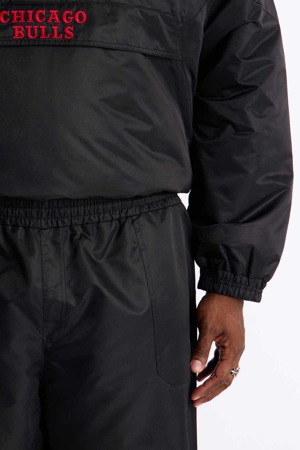 Bulls Black Out Pant - Black