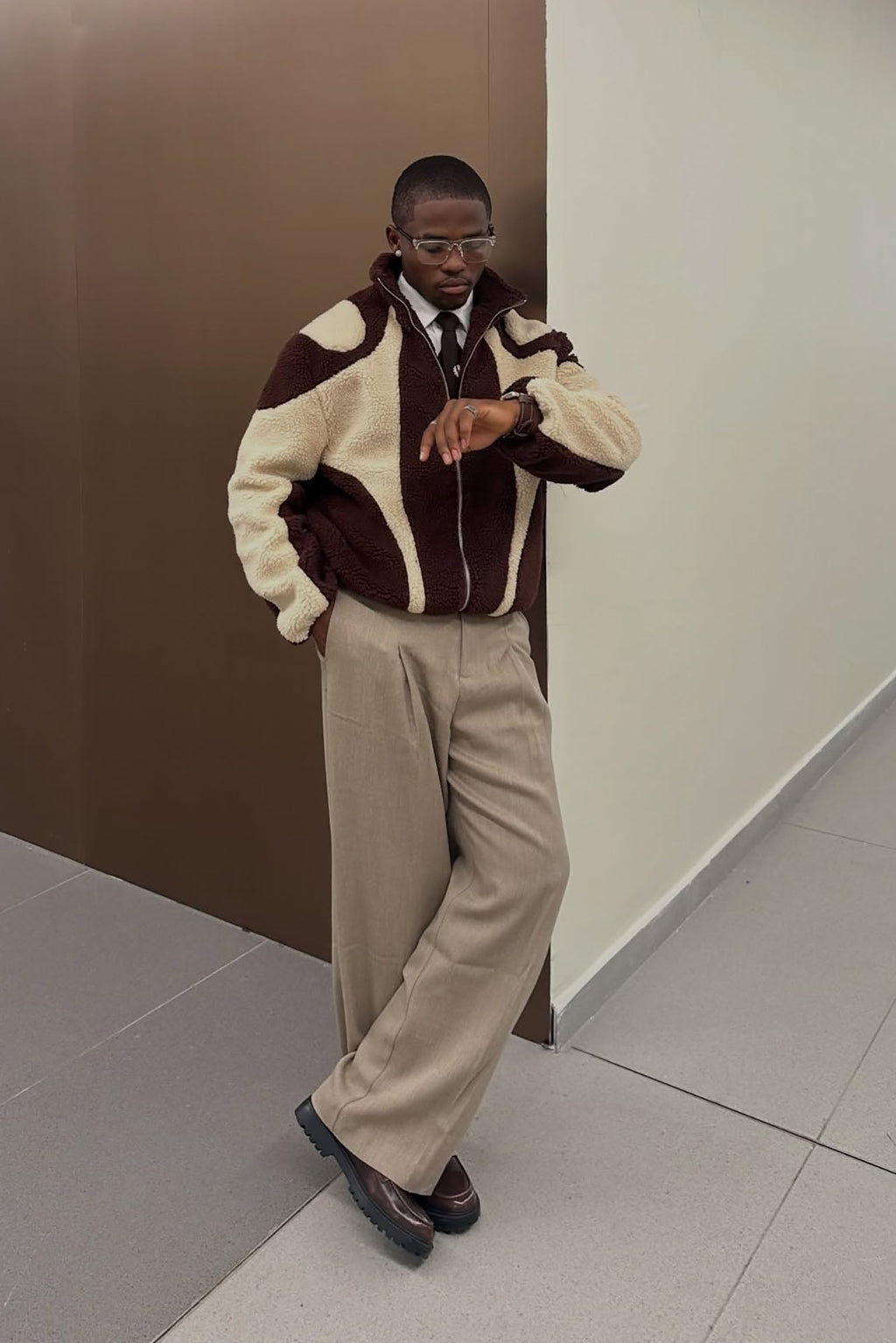 Oversized Sherpa Wave Paneled Zip Jacket - Brown