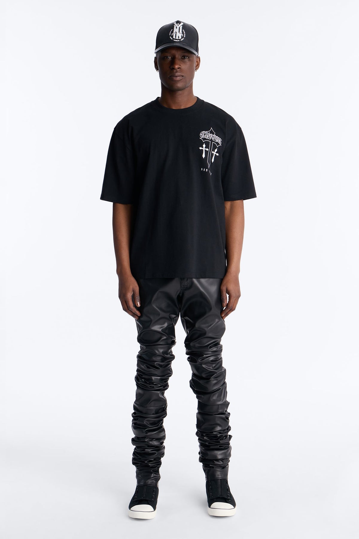 Chosen Cross Embroidery Short Sleeve Tee - Black