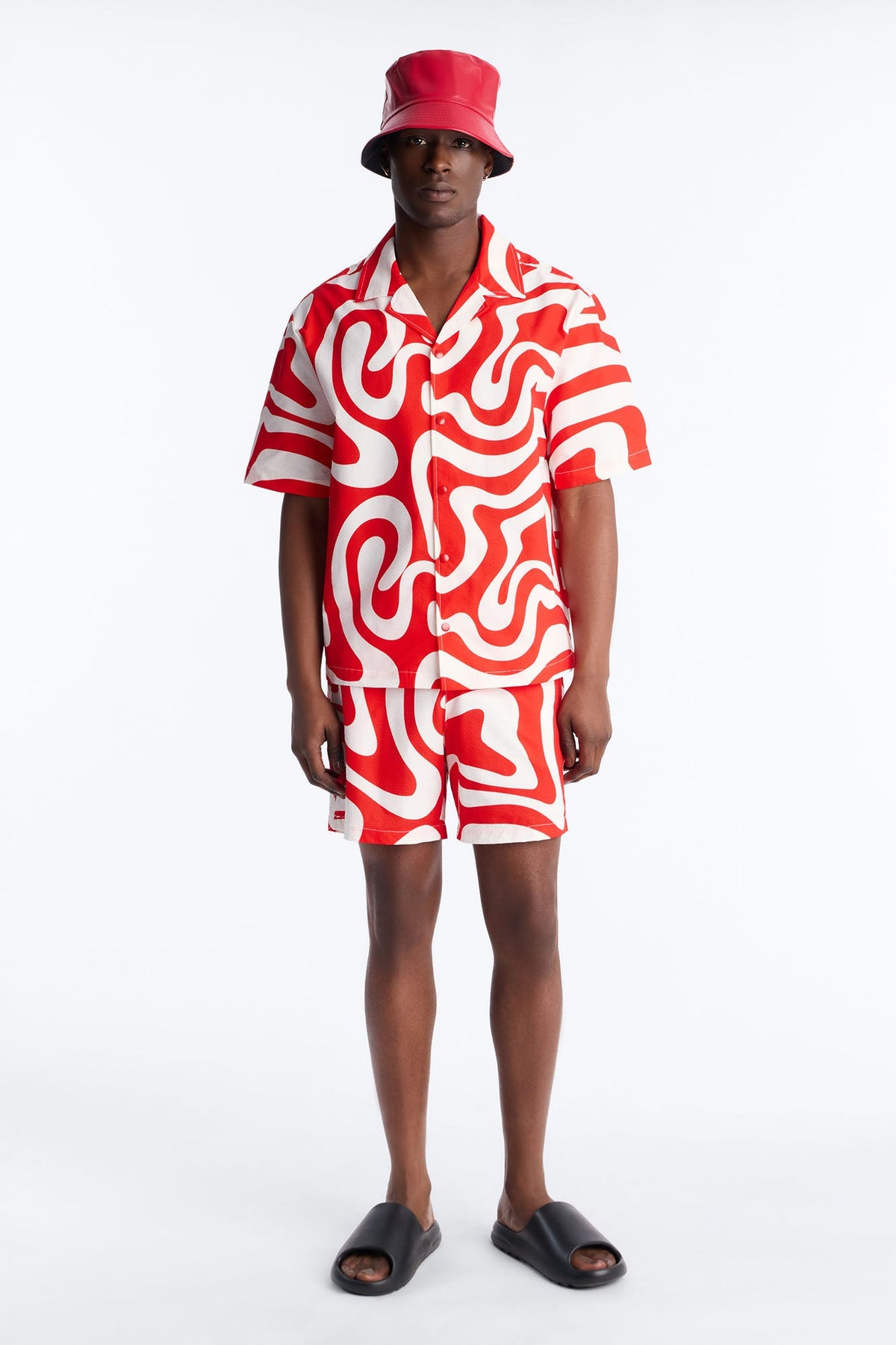 Groovy Abstract Printed Seersucker Swim Trunk 6″ - Red