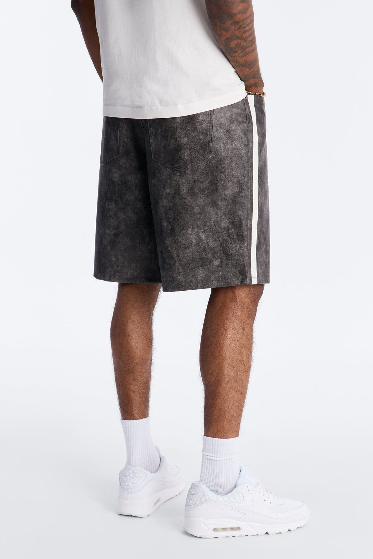 Relaxed Aubrey Hill Faux Leather Short - Black
