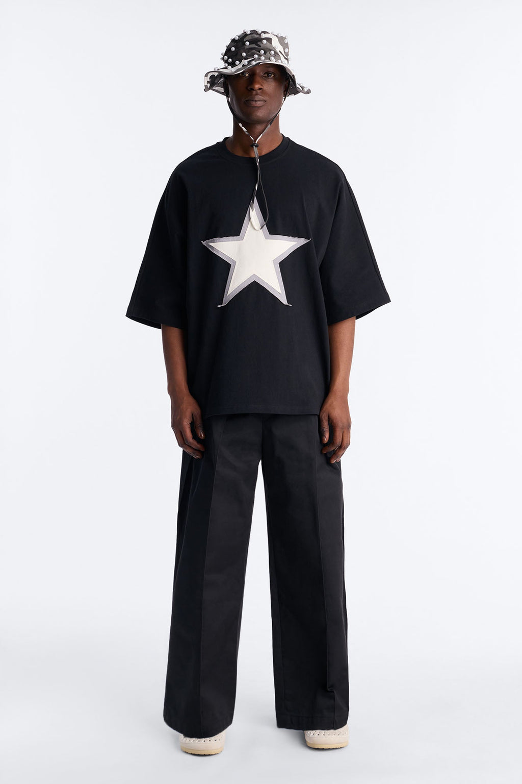Premium Oversized Star Patch Short Sleeve Tee - Black