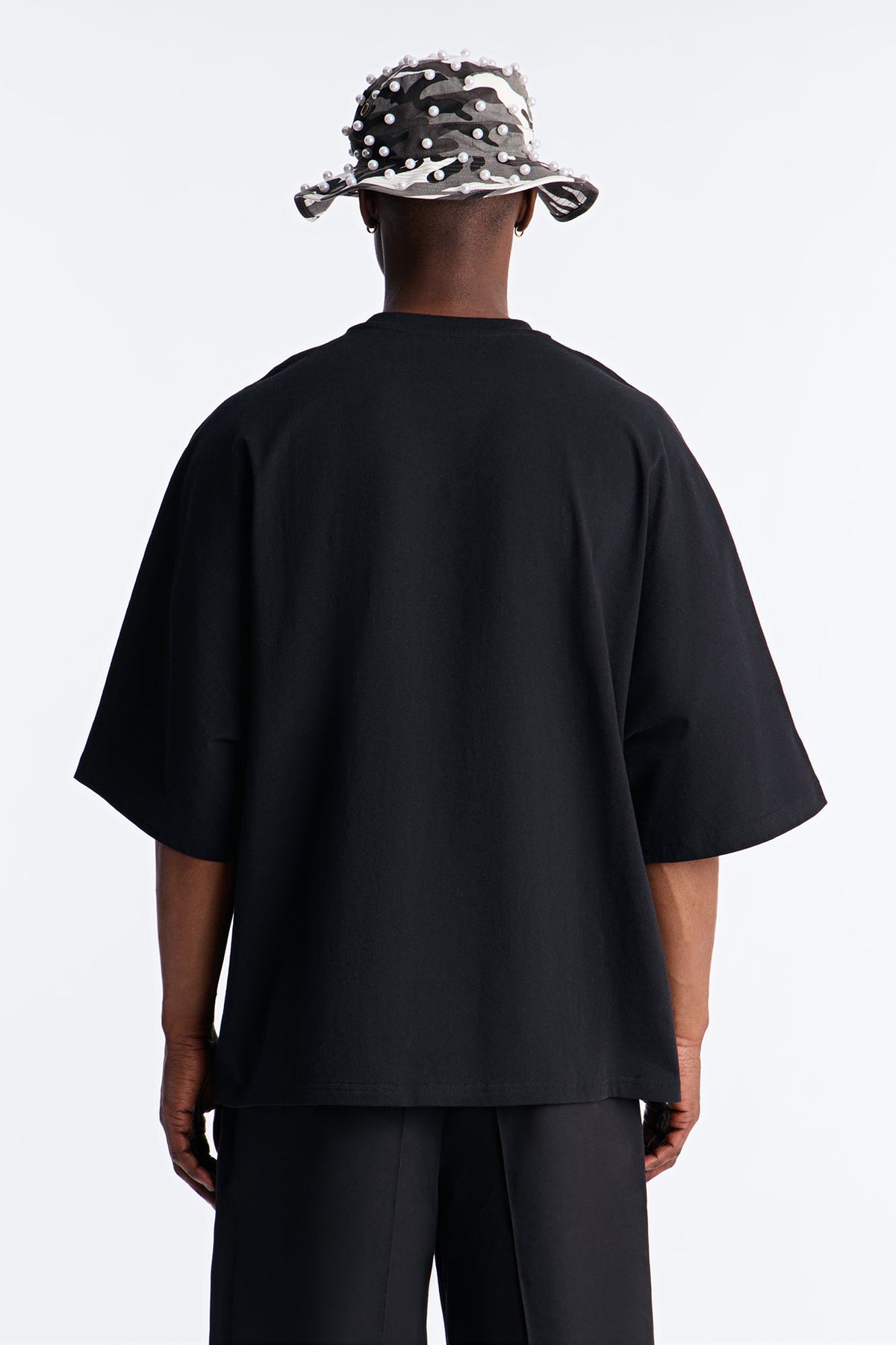 Premium Oversized Star Patch Short Sleeve Tee - Black