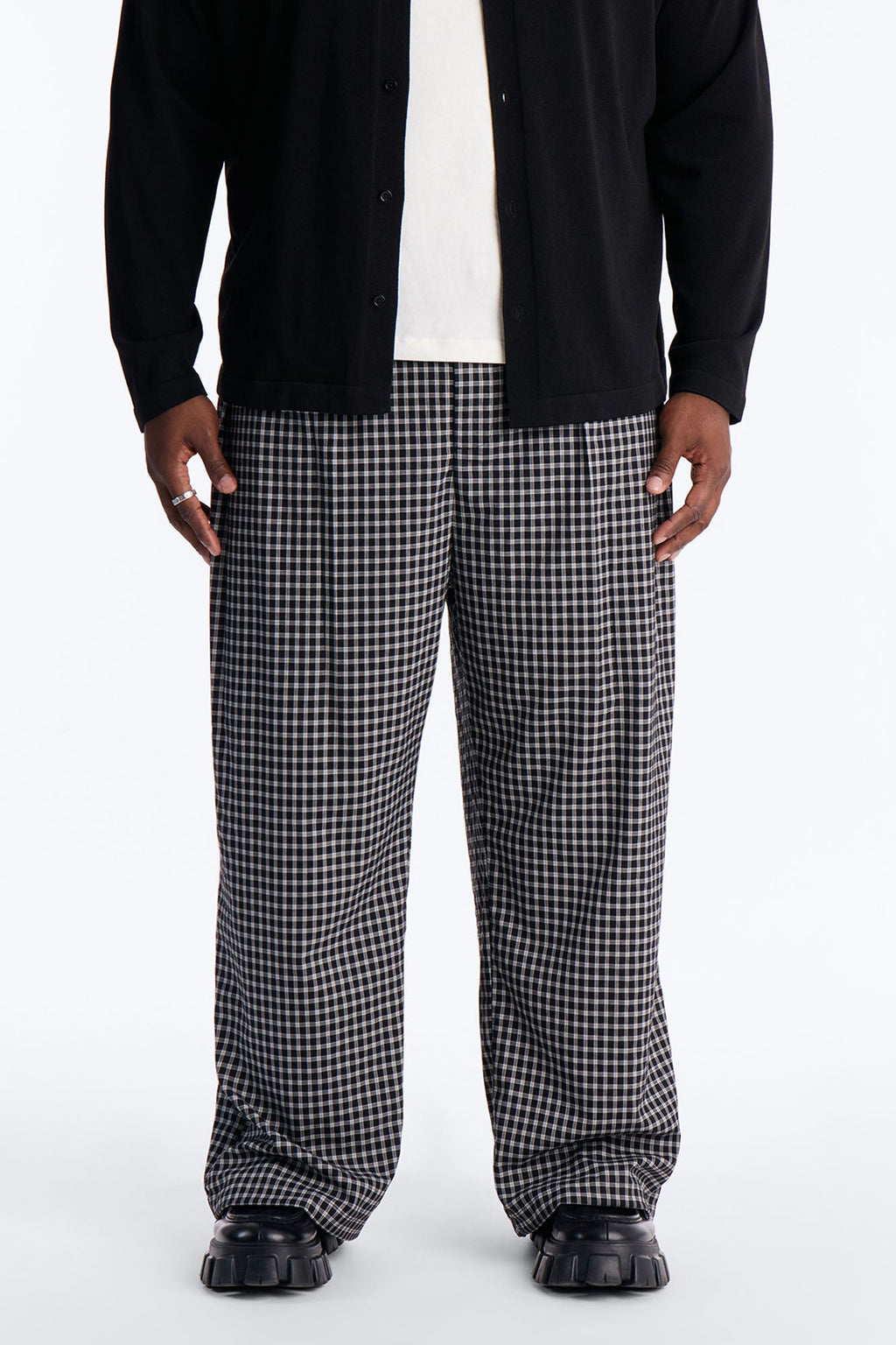 Wide Leg Pleated Downtown London Trouser - Black