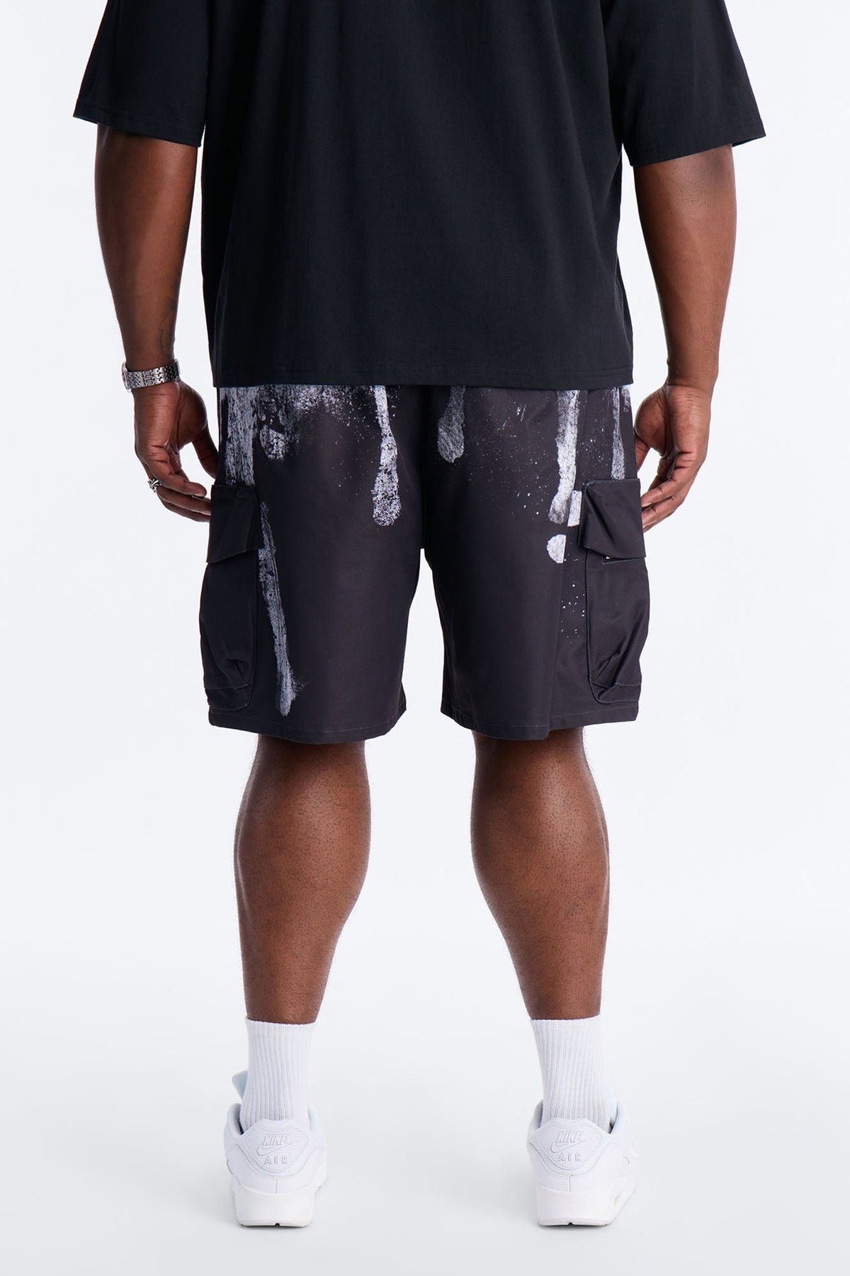 Relaxed Traveling Artist Short - Black/White