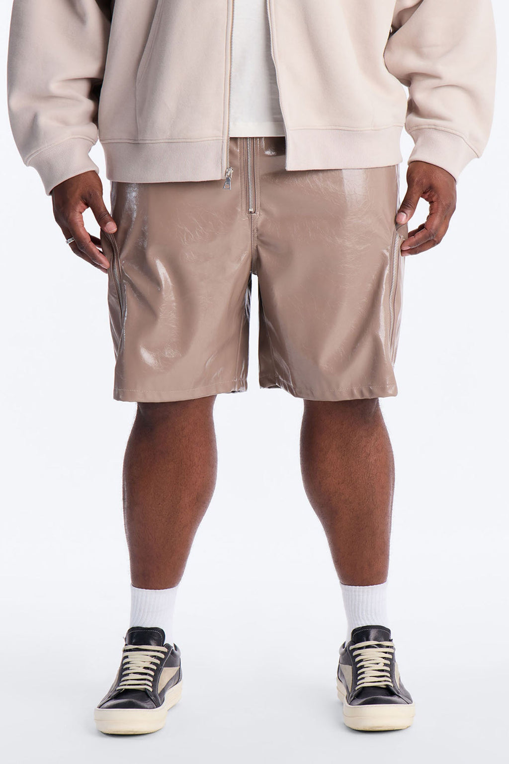 Relaxed Concordia Faux Leather Short - Brown