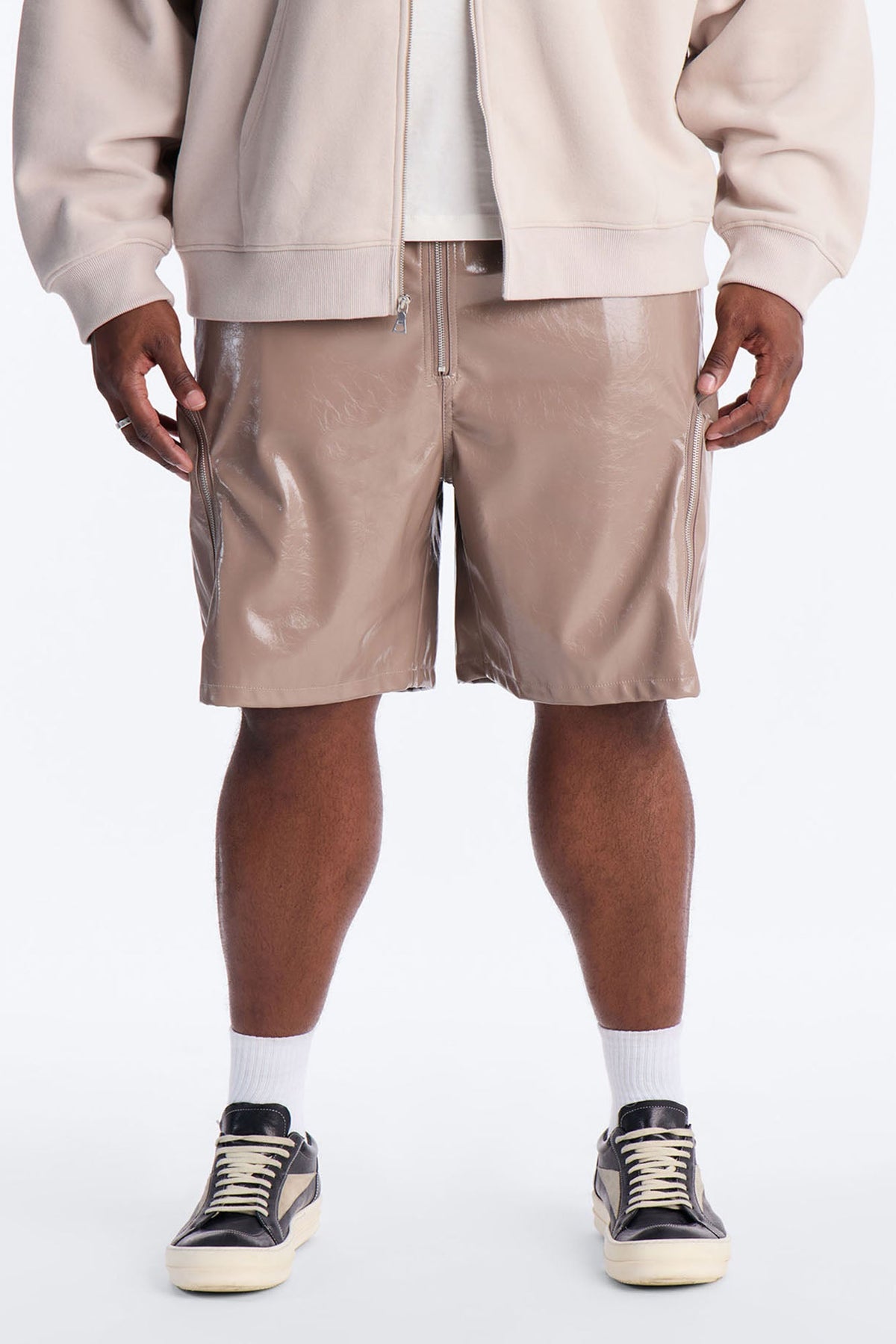 Relaxed Concordia Faux Leather Short - Brown
