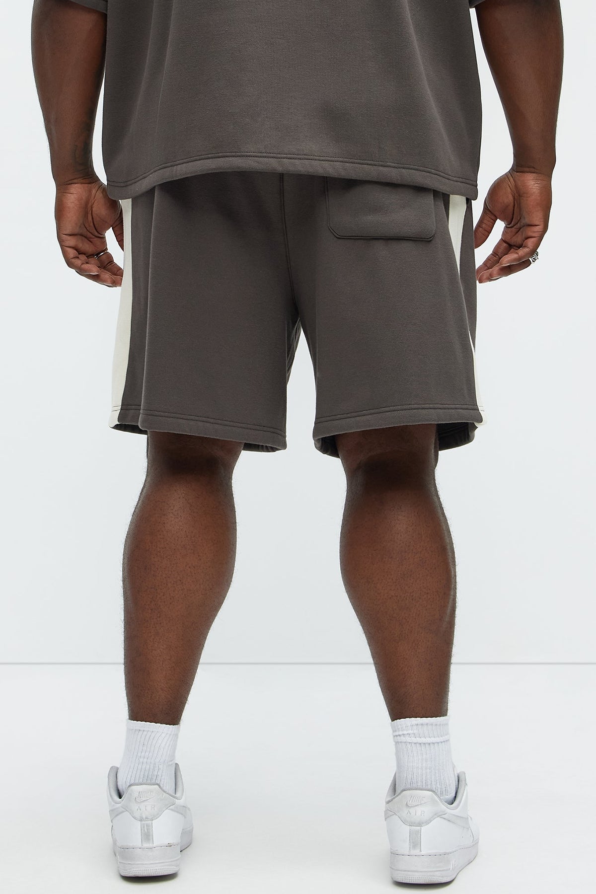 Tyson Oversized Heavyweight Striped Shorts - Olive