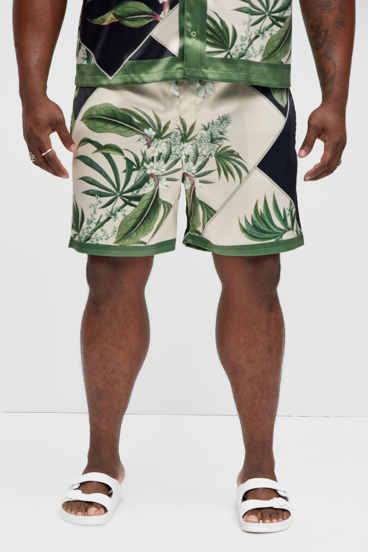 Agrarian Printed Short - Green/combo