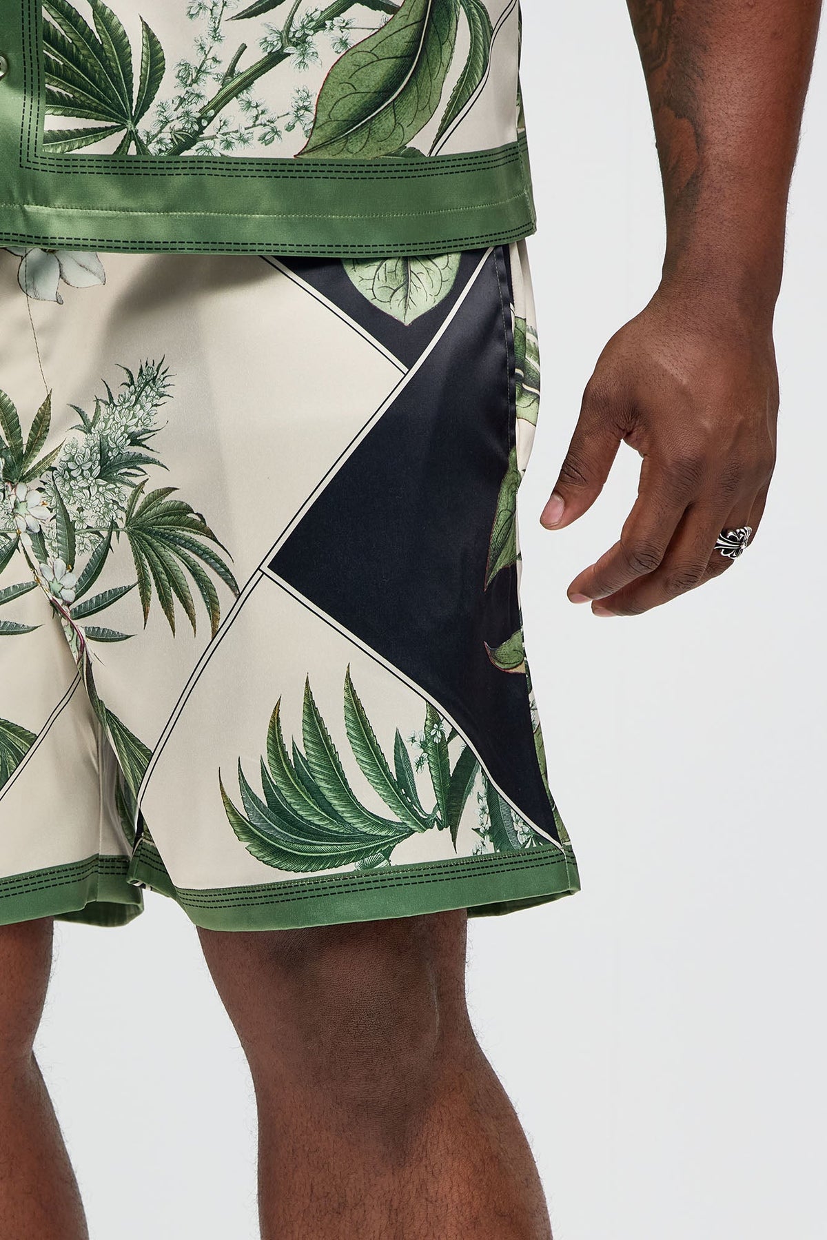 Agrarian Printed Short - Green/combo