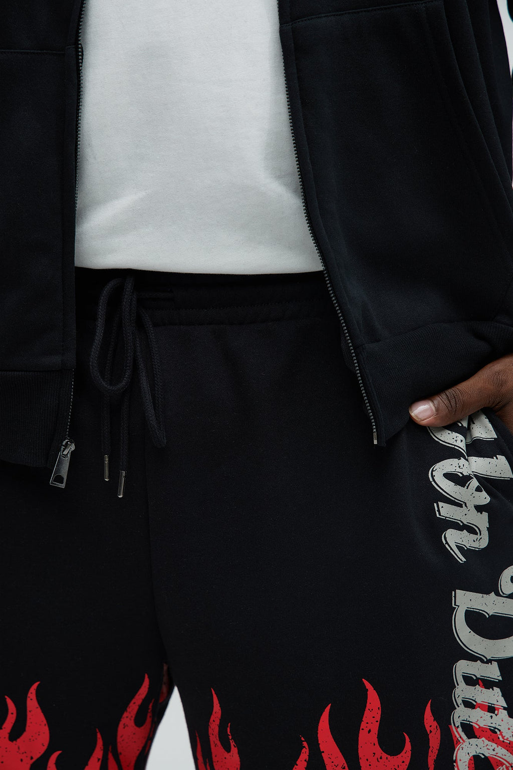 Von Dutch Fire Sweatshorts - Black