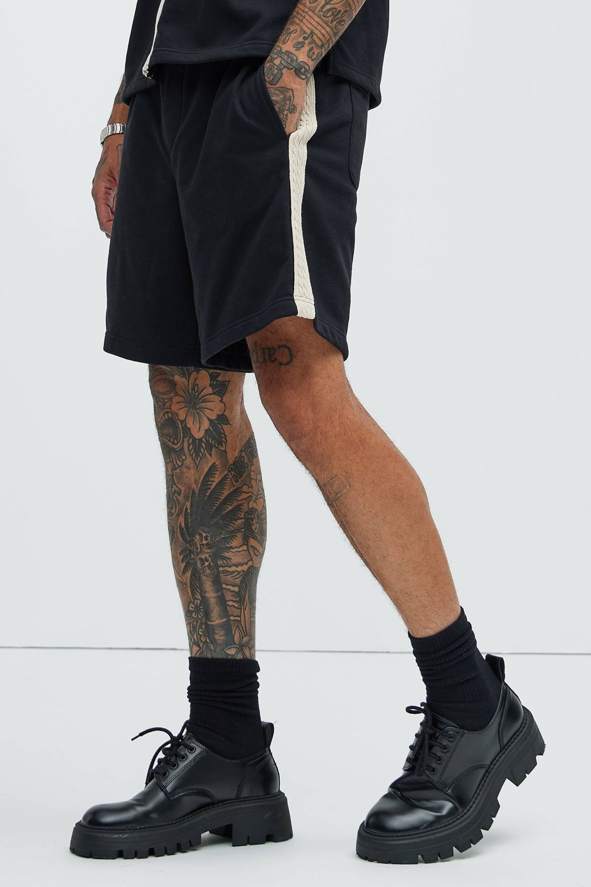 Luka Relaxed Shorts - Black/combo