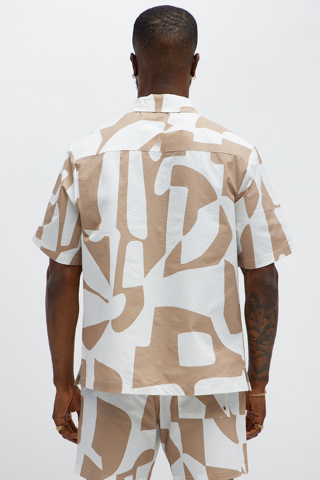 Seersucker Abstract Geo Printed Closed Collar Shirt - Tan/Multi