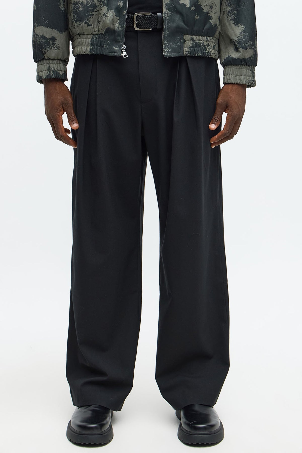 The Modern Stretch High Waisted Baggy Trousers - Black