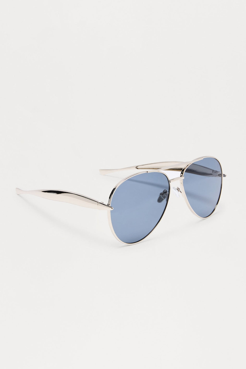 Striking Aviator Metal Frame Sunglasses - Silver