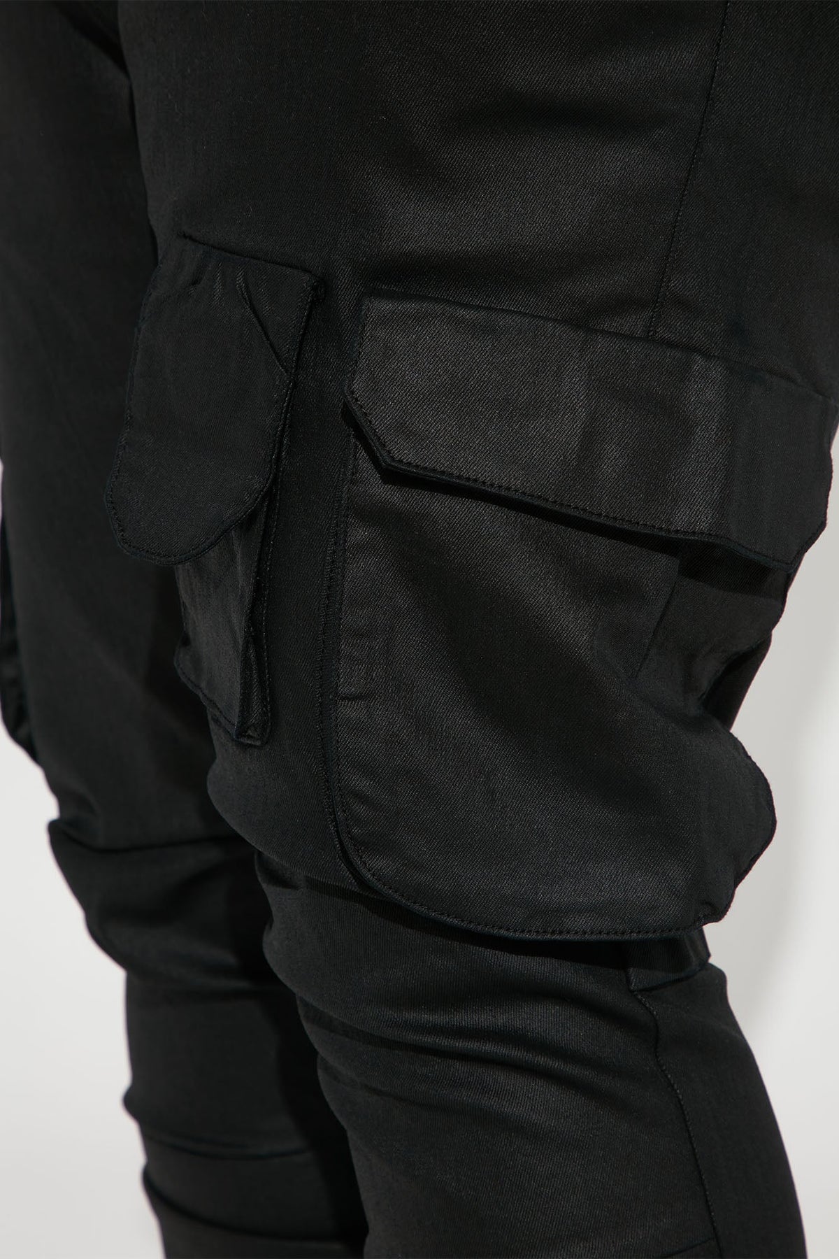 Flap Pockets Waxed Stacked Skinny Cargo Jeans - Black