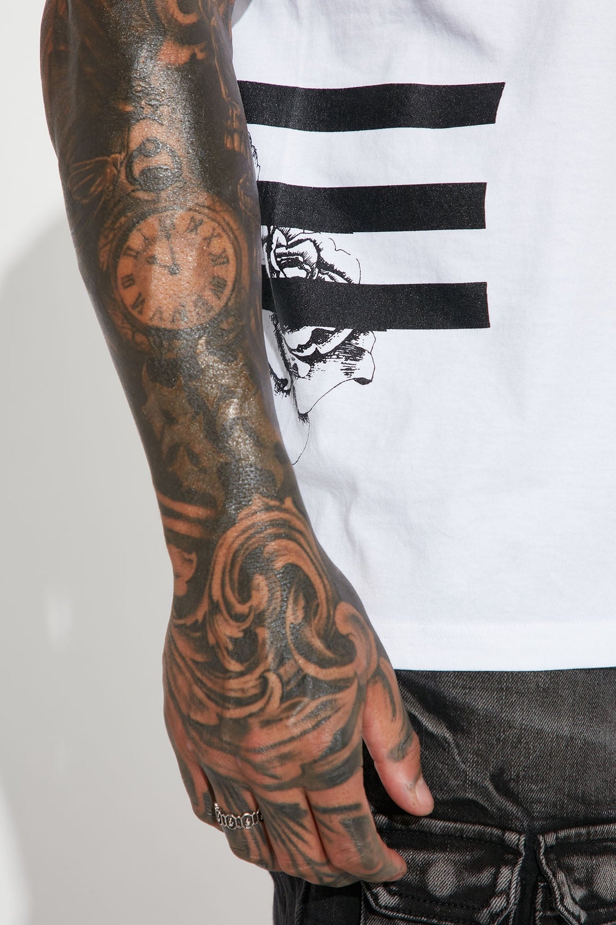 Black Roses Short Sleeve Tee - White