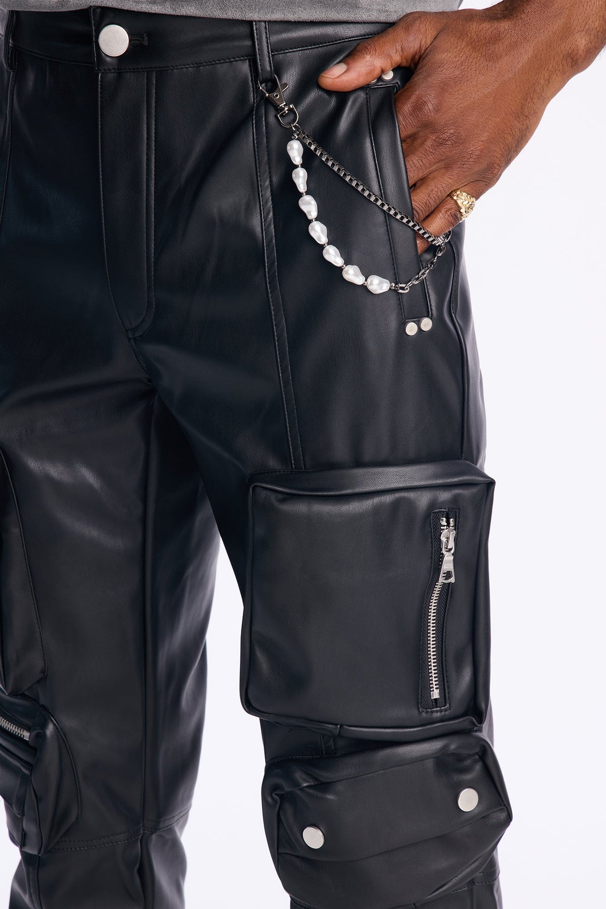 Skinny Black Out Multi Pocket Hardware Pant - Black
